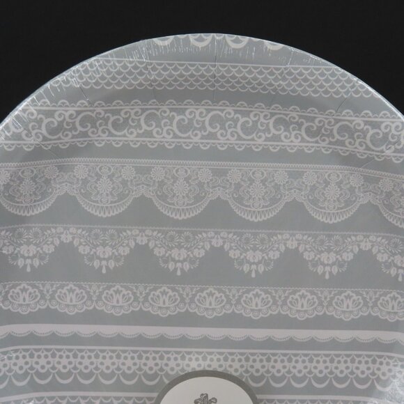 Shabby Chic Rachel Ashwell 9in Paper Plates 16 Count Gray White Lace Design NEW - Picture 2 of 7